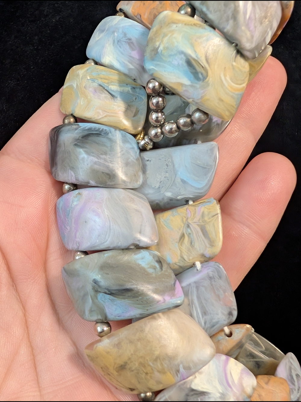 Multicolor Marbled Resin Faux Angled Stone Statement Choker Round Necklace - Picture 4 of 10
